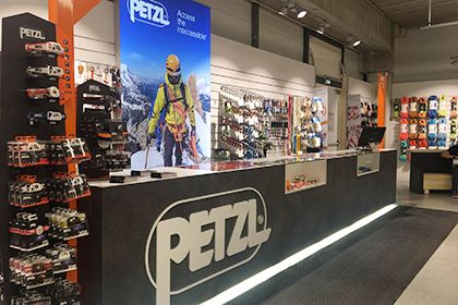 PETZL Shop Fitting